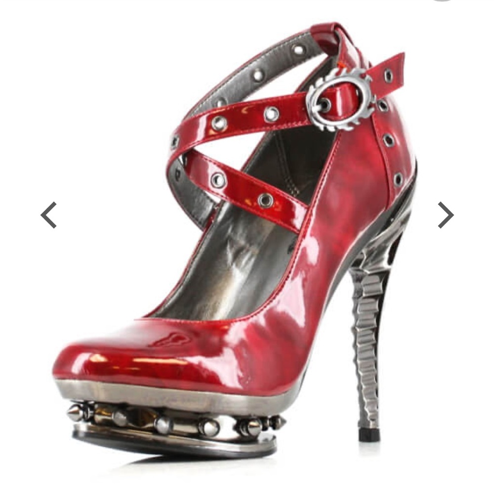 Hades brand Triton heels size 7 NEW